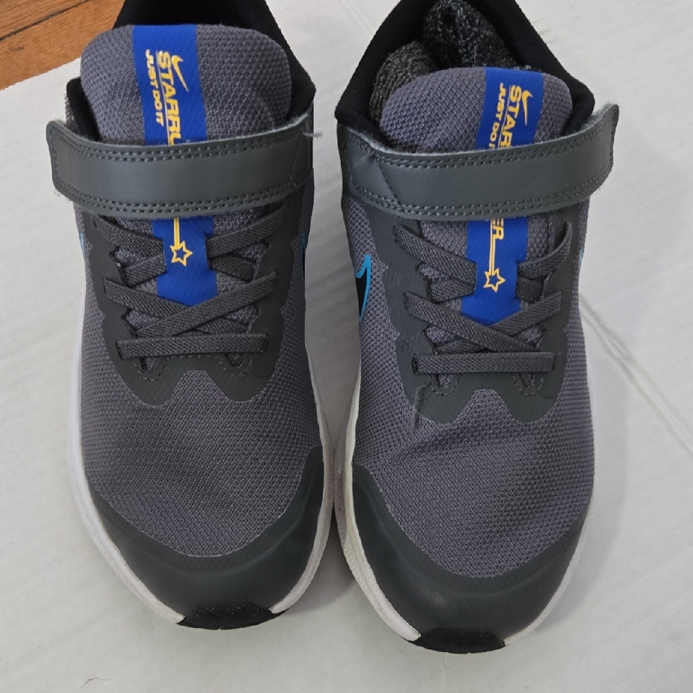 Nike Kids Gray and Blue Sneakers